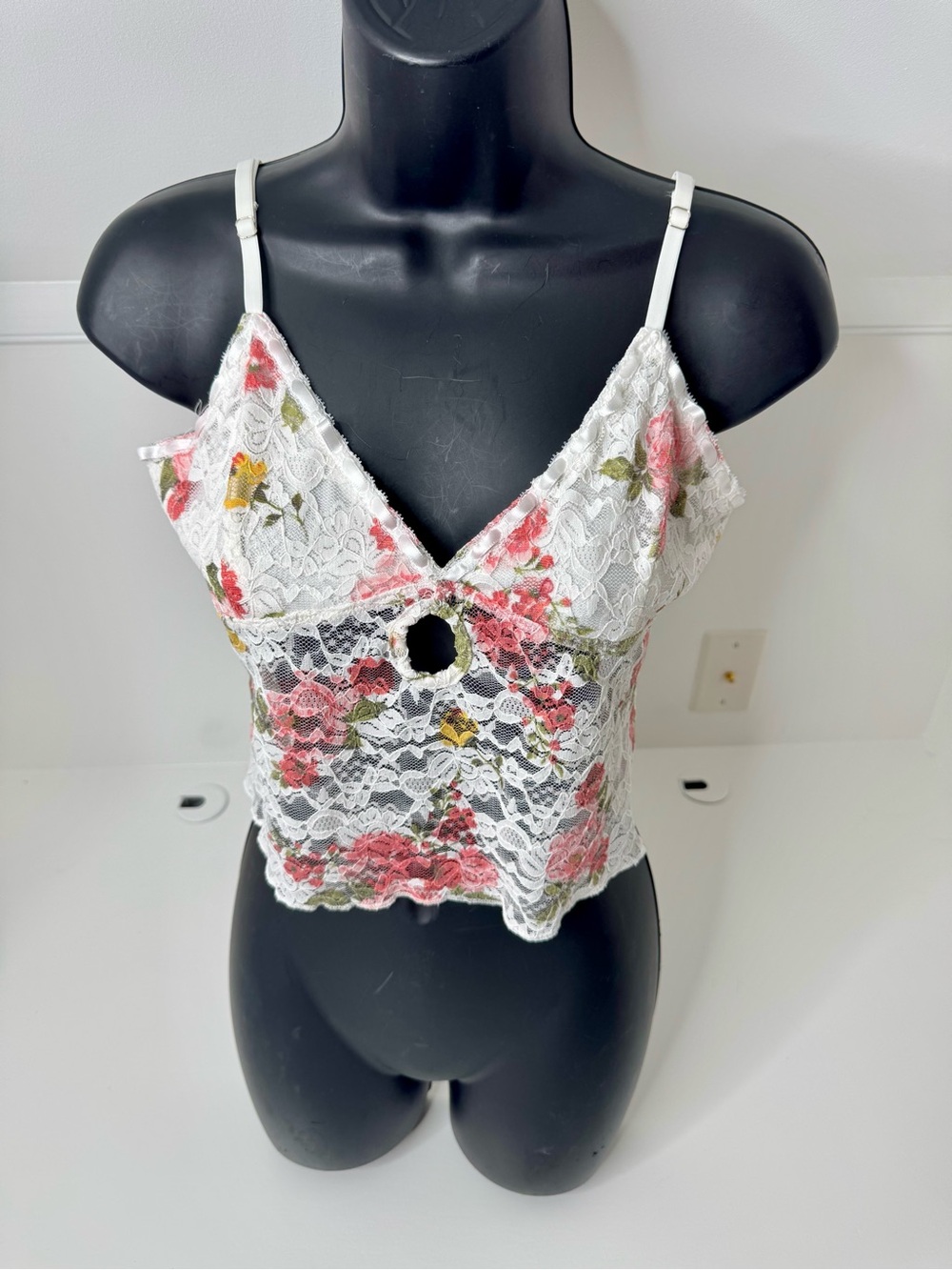 Edikted White Lace Floral Cami with Pink & Red Roses